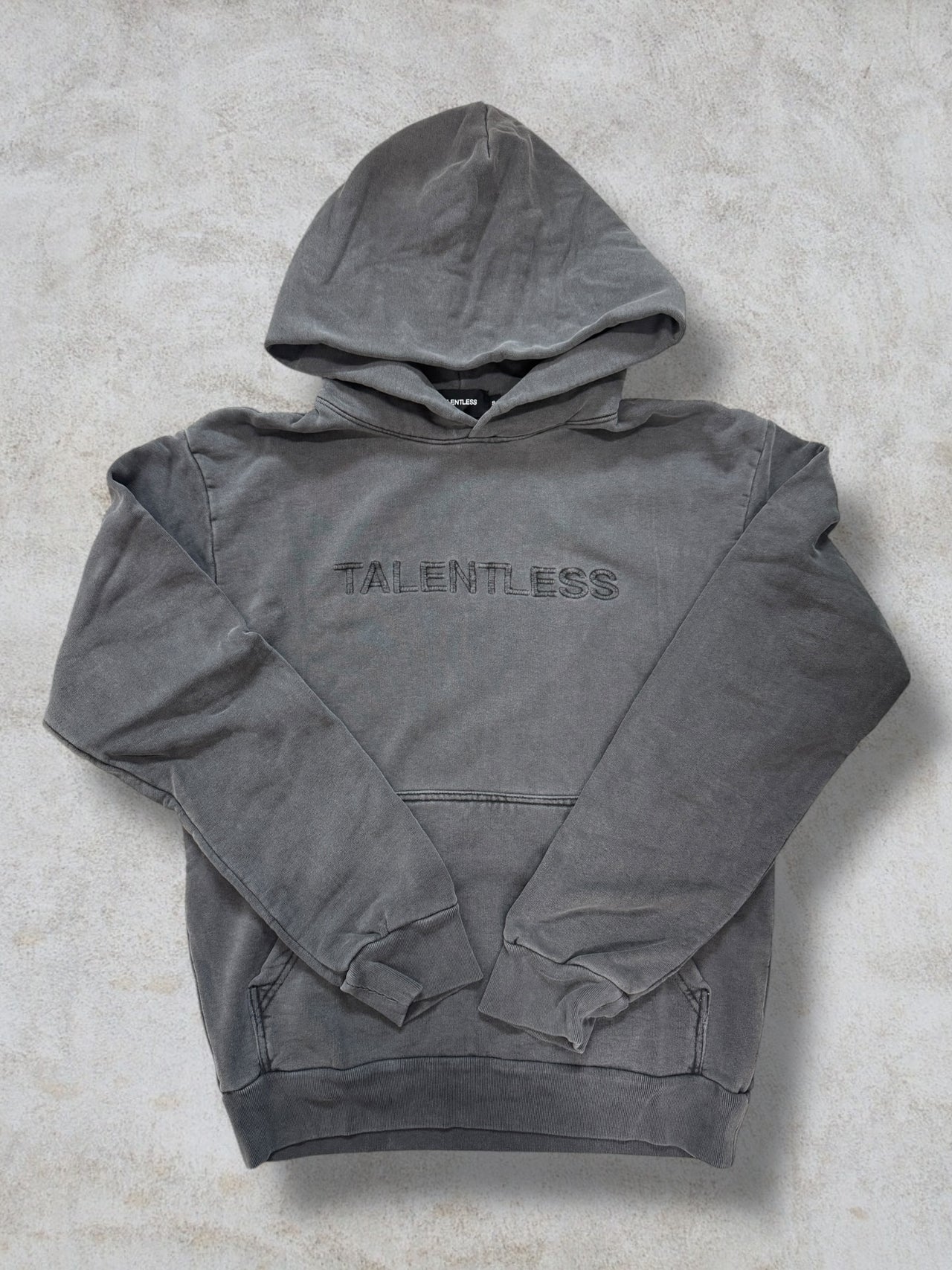 TALENTLESS-MENS HOODIE - CIRCLE LOGO EMBROIDERED(STEEL GREY)