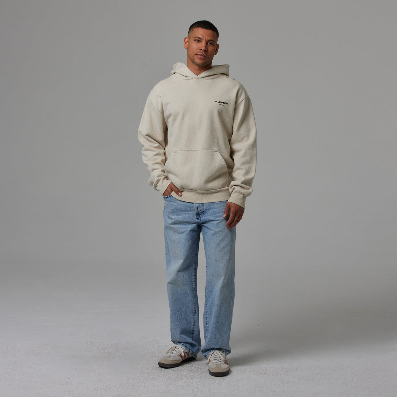 TALENTLESS -MENS HOODIE - CIRCLE LOGO (BONE)