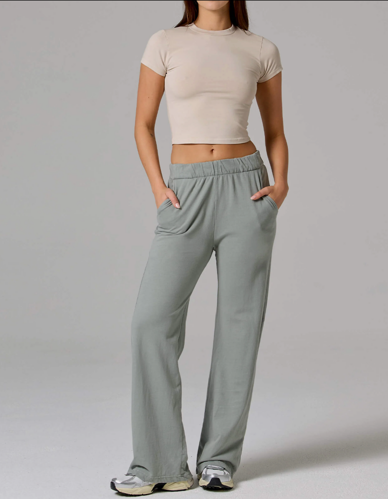 TALENTLESS - Women's Elastic Waist Band Pants (Sage)